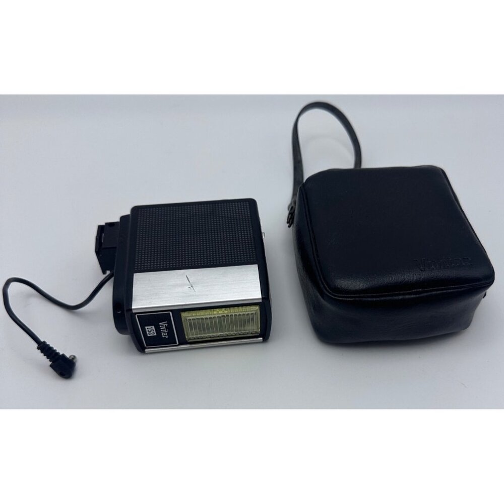 Vintage Vivitar 152 Electronic Flash With Leather Case & Sync Cord